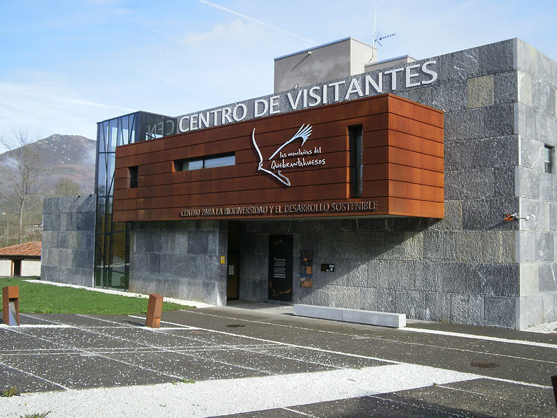 Centro para la Biodiversidad y el Desarrollo Sostenible: Las Montañas del Quebrantahuesos (Benia de Onis-Asturias).