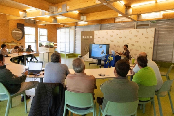 Presentación del LIFE Pro Quebrantahuesos al personal de las Casas del parque de Gredos, batuecas-Sierra de Francia e Iruelas.