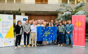 Entre las aves, por la Sierra de Partara.